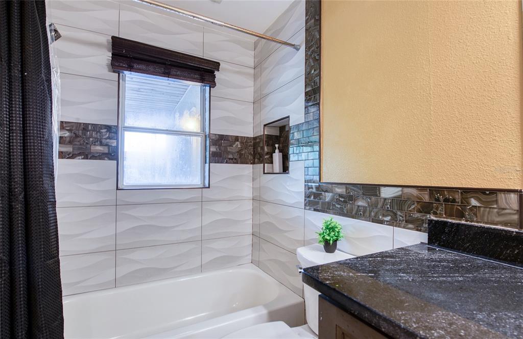 1007 Vineyard Court Dunedin, FL 34698 - Photo 28 of 51