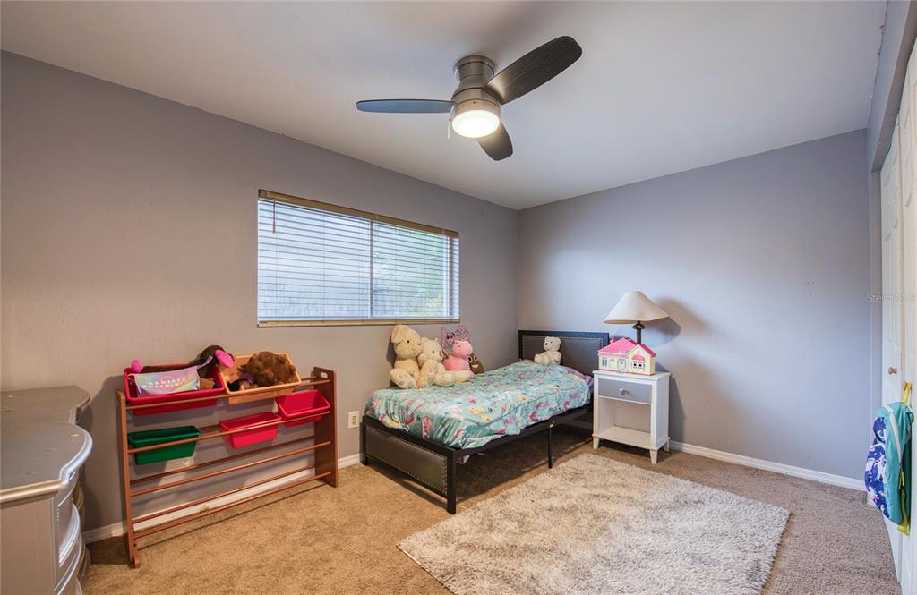 1007 Vineyard Court Dunedin, FL 34698 - Photo 30 of 51