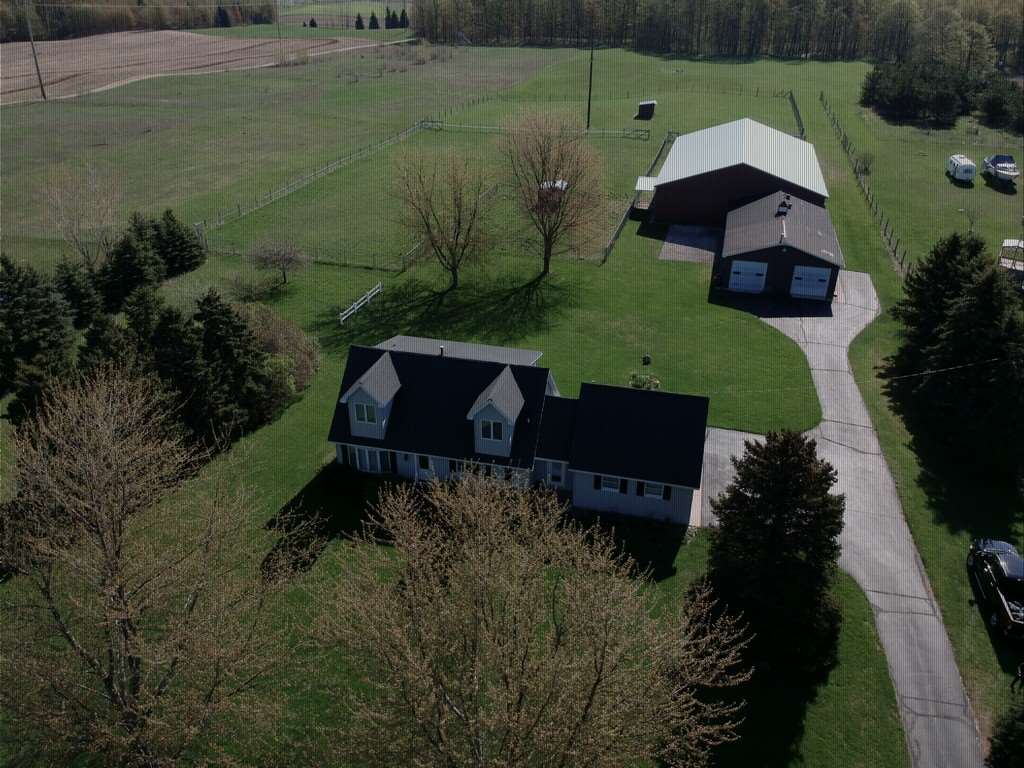13467 South Bugai Road Traverse City, MI 49684 - Photo 40 of 83 1832244-39.JPG