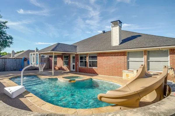 $375,000 | 1024 Heberle Drive, Burleson, TX 76028