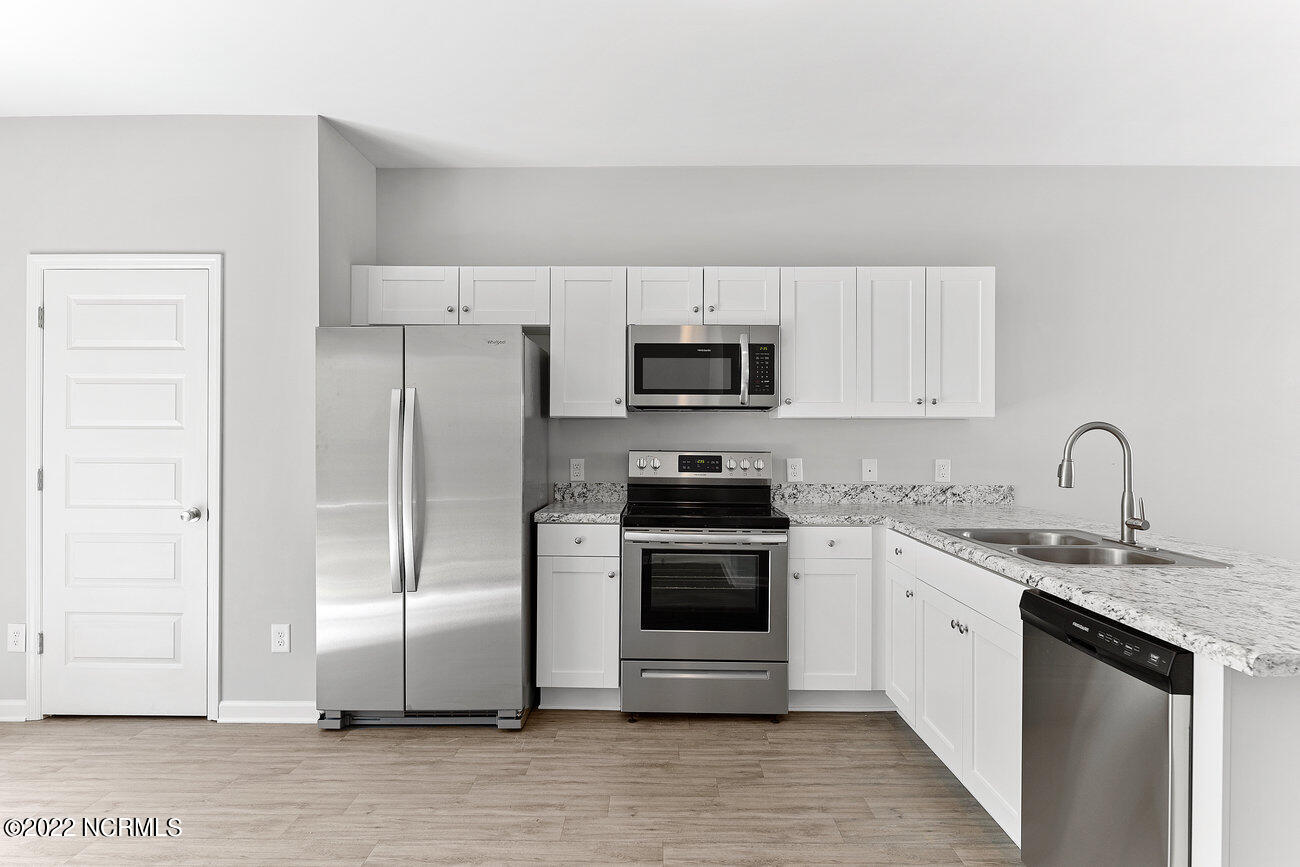 133 Buckhorn Avenue Holly Ridge, NC 28445 - Photo 7 of 19 007_119_buckhorn-7