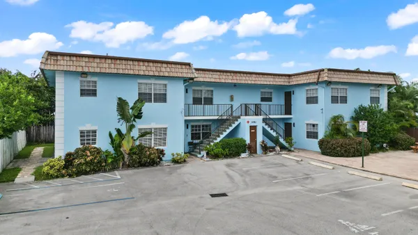 $1,895 | 2701 Northeast 6th Avenue, Wilton Manors, FL 33334