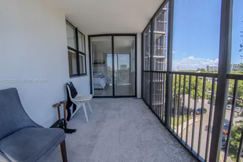 $365,000 | 20100 West Country Club Drive, Unit 504, Aventura, FL 33180