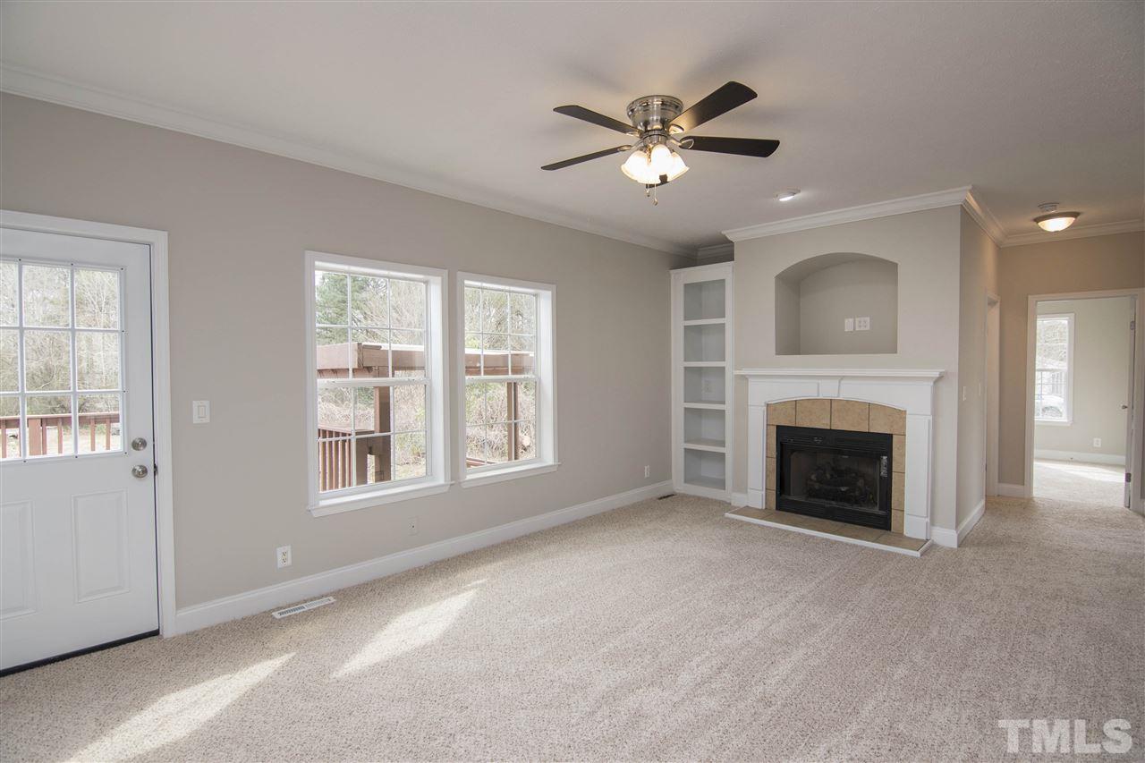 931 Pierce Road Garner, NC 27529 - Photo 6 of 30 Gallery Image 6