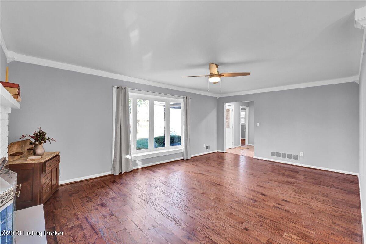 8209 Delido Road Louisville, KY 40219 - Photo 7 of 44 07-8209 Delido Rd-107