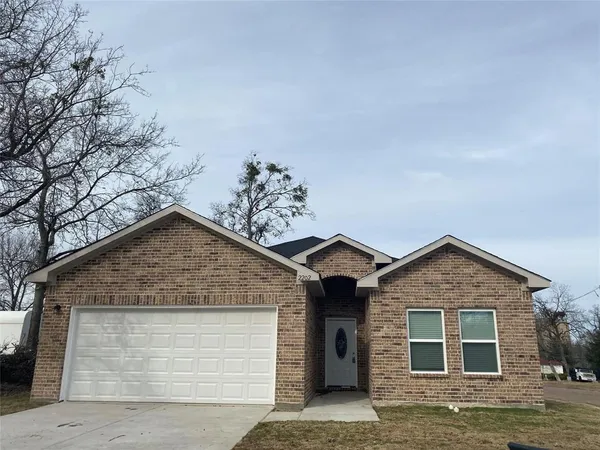 $1,675 | 2202 Jones Street, Greenville, TX 75401
