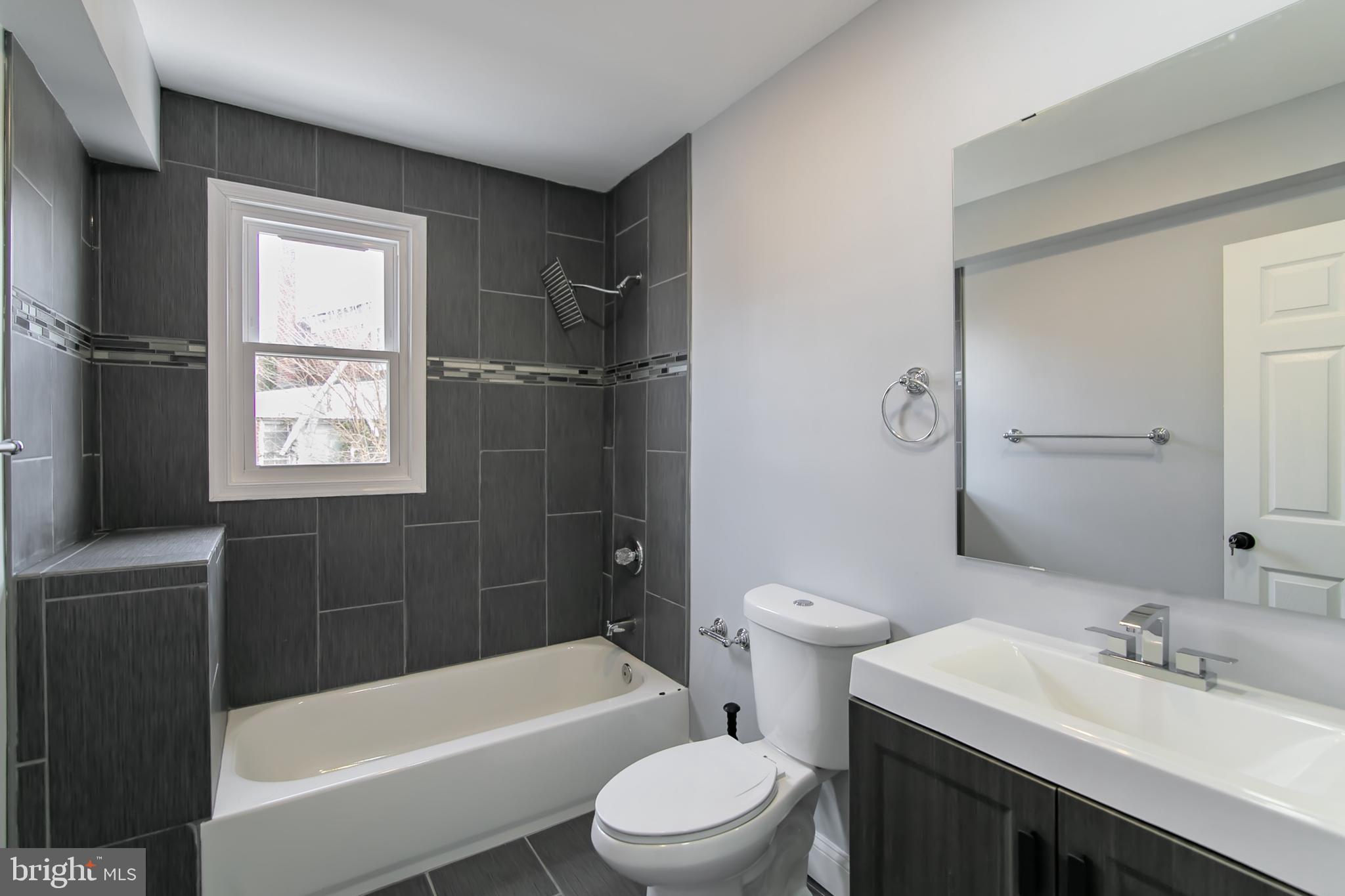 731 Charing Cross Road Baltimore, MD 21229 - Photo 12 of 39