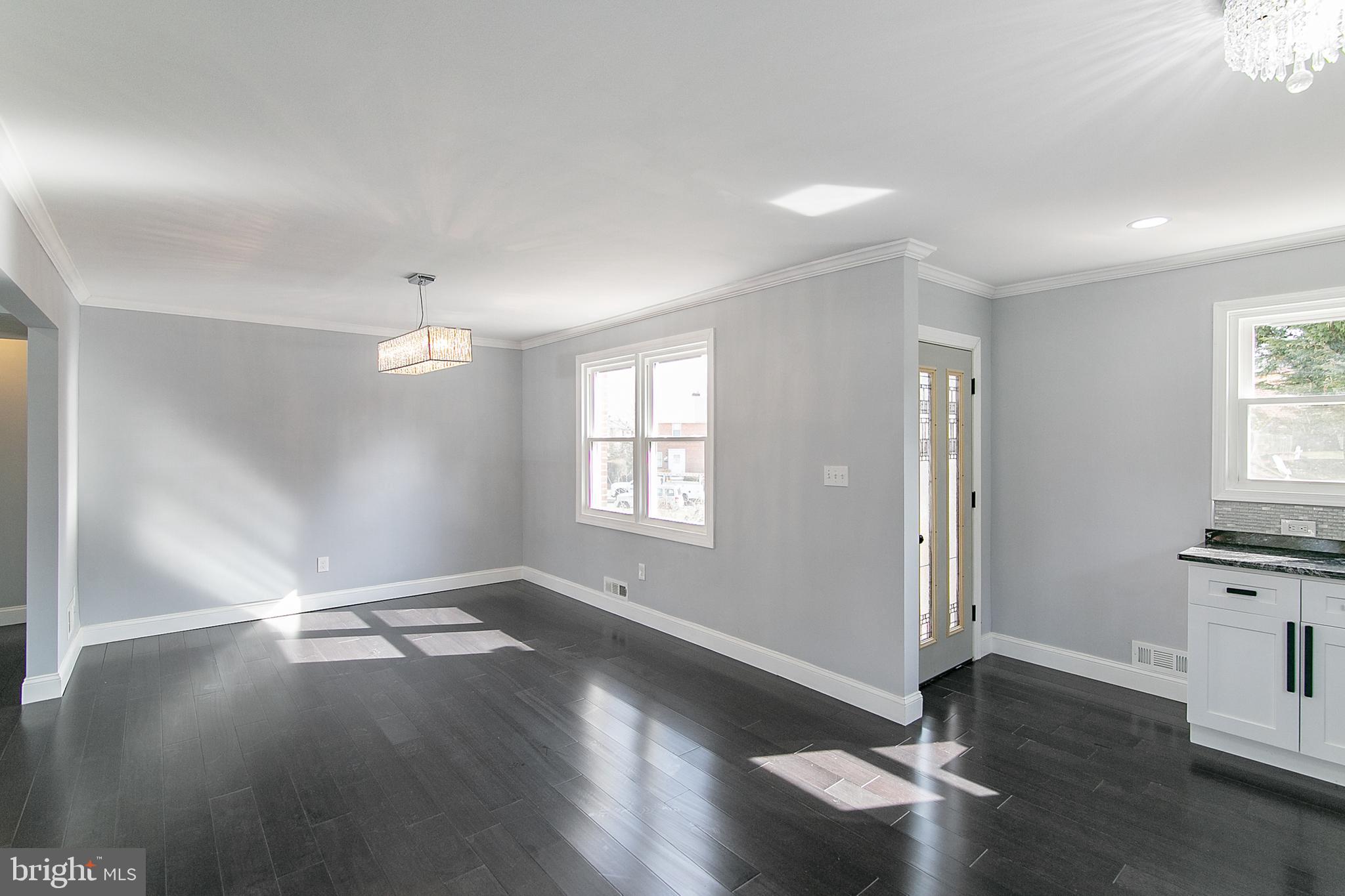 731 Charing Cross Road Baltimore, MD 21229 - Photo 15 of 39