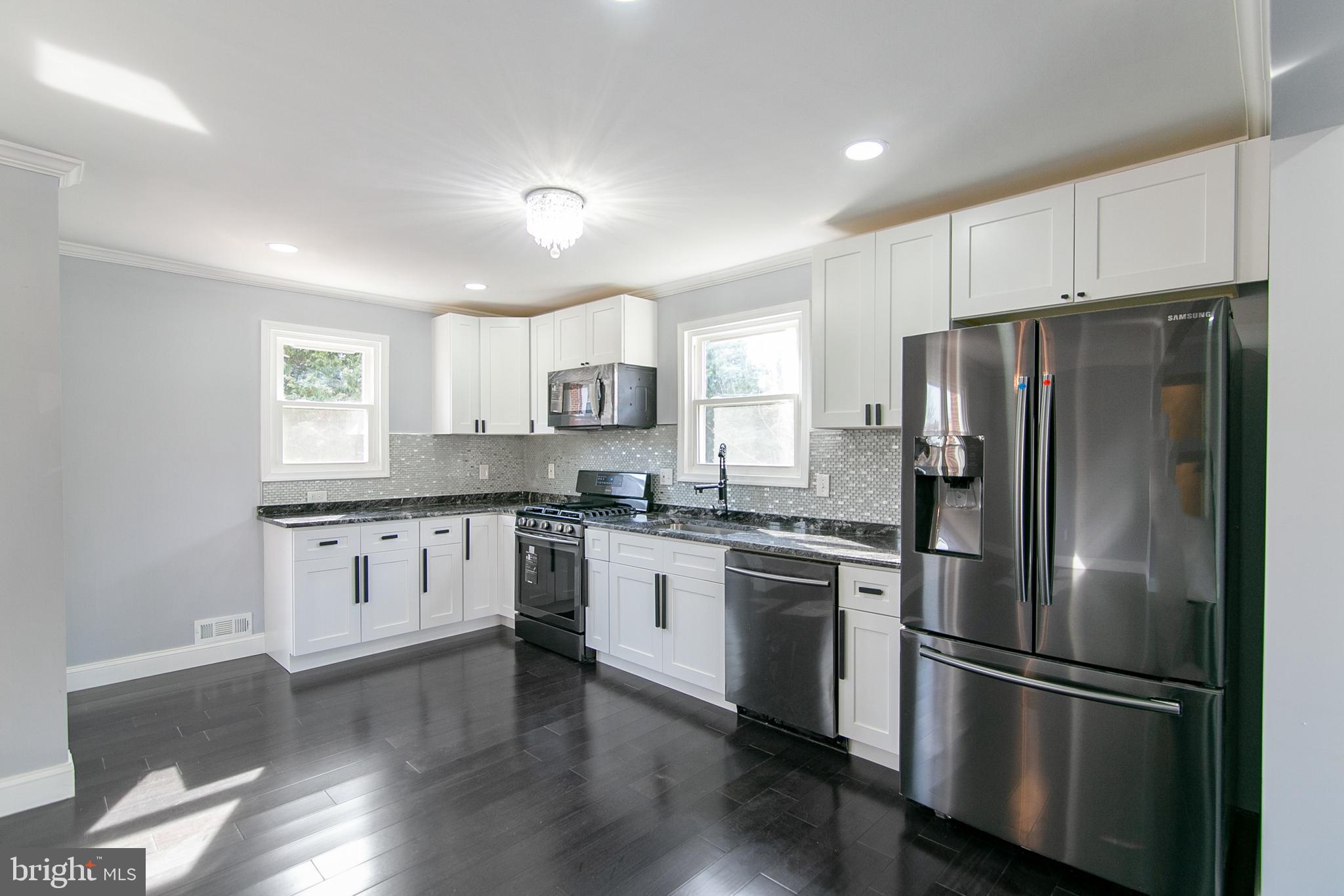731 Charing Cross Road Baltimore, MD 21229 - Photo 17 of 39