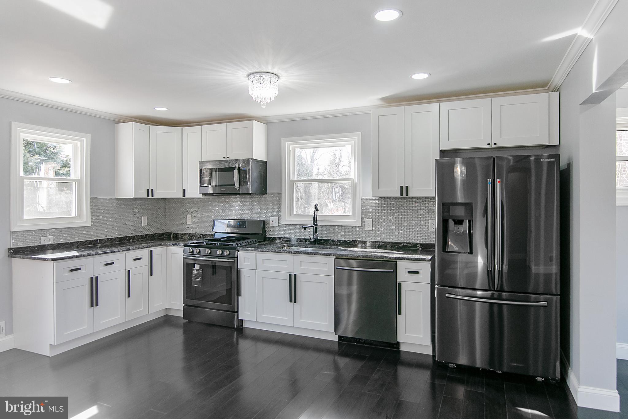 731 Charing Cross Road Baltimore, MD 21229 - Photo 19 of 39