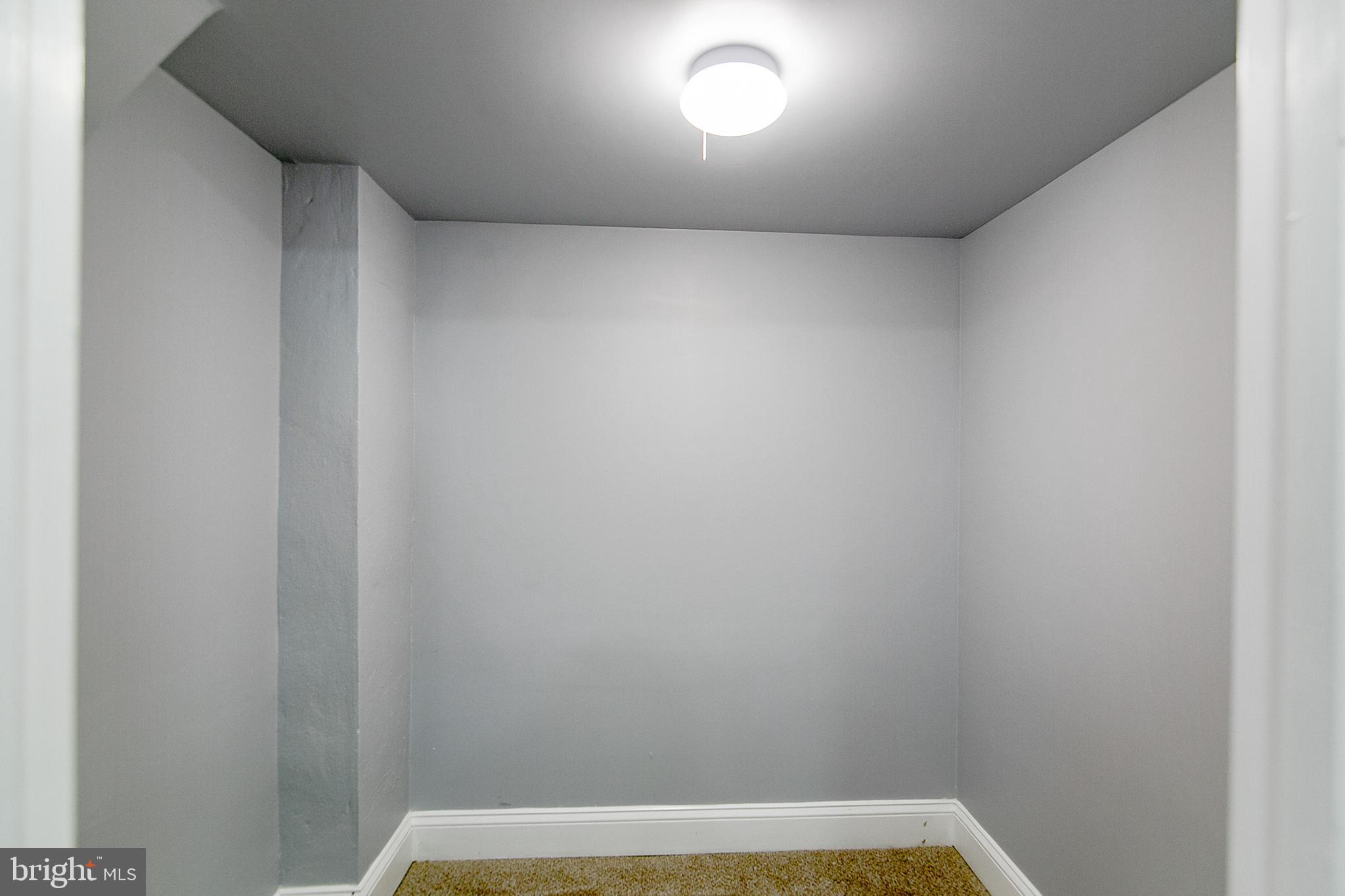 731 Charing Cross Road Baltimore, MD 21229 - Photo 34 of 39