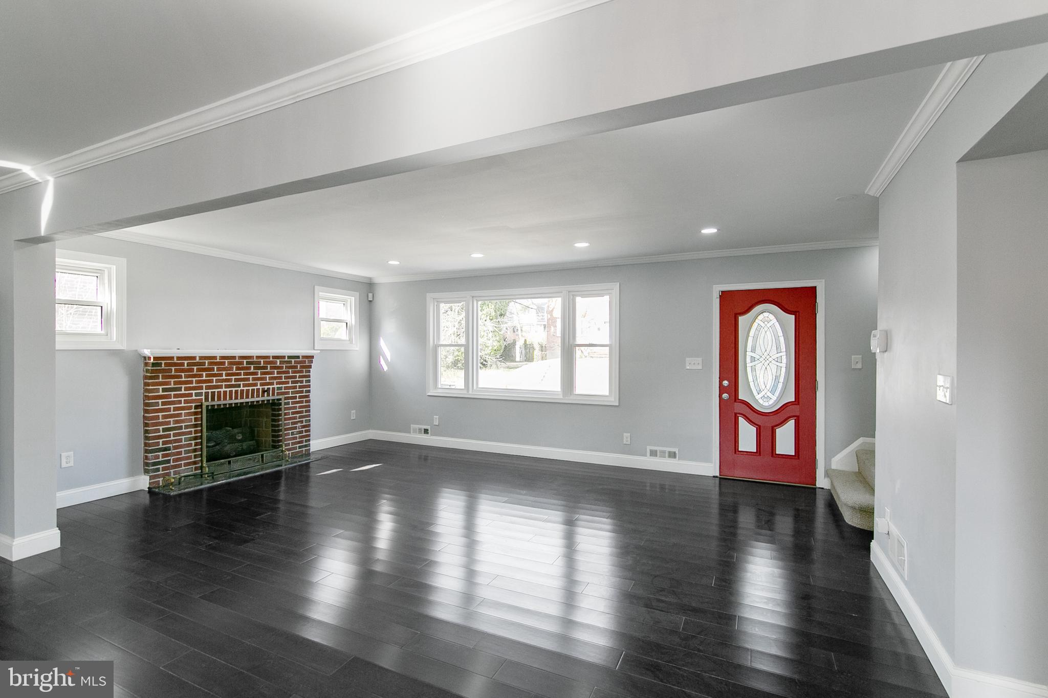 731 Charing Cross Road Baltimore, MD 21229 - Photo 8 of 39