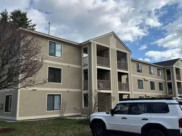 $218,000 | 19 Saco Street, Unit 67, Conway, NH 03813