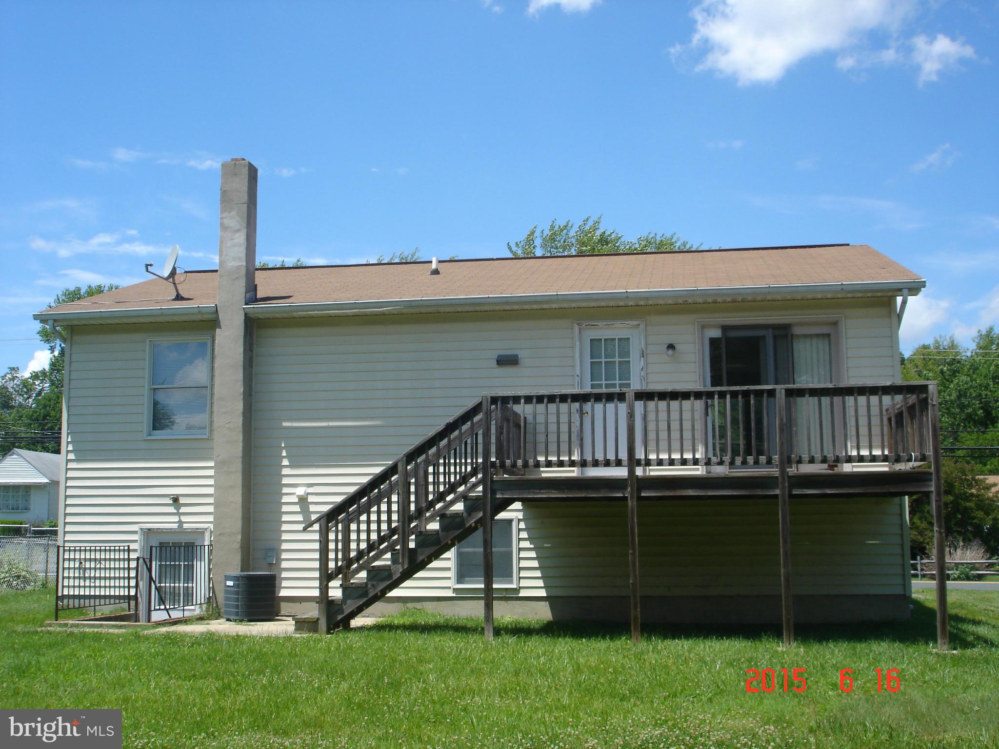 1719 Middleborough Road Baltimore, MD 21221 - Photo 2 of 11 Exterior (Rear)