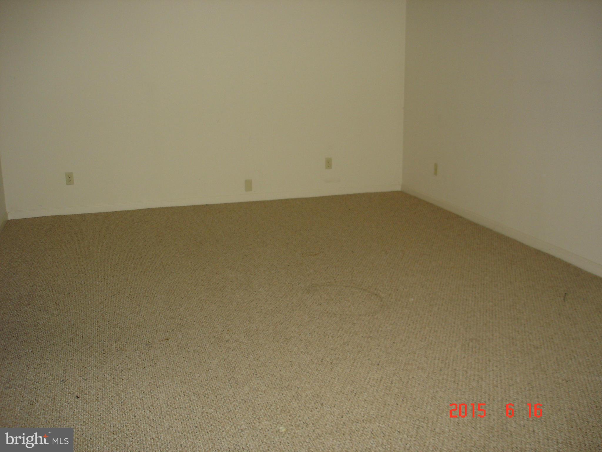 1719 Middleborough Road Baltimore, MD 21221 - Photo 5 of 11 Family Room