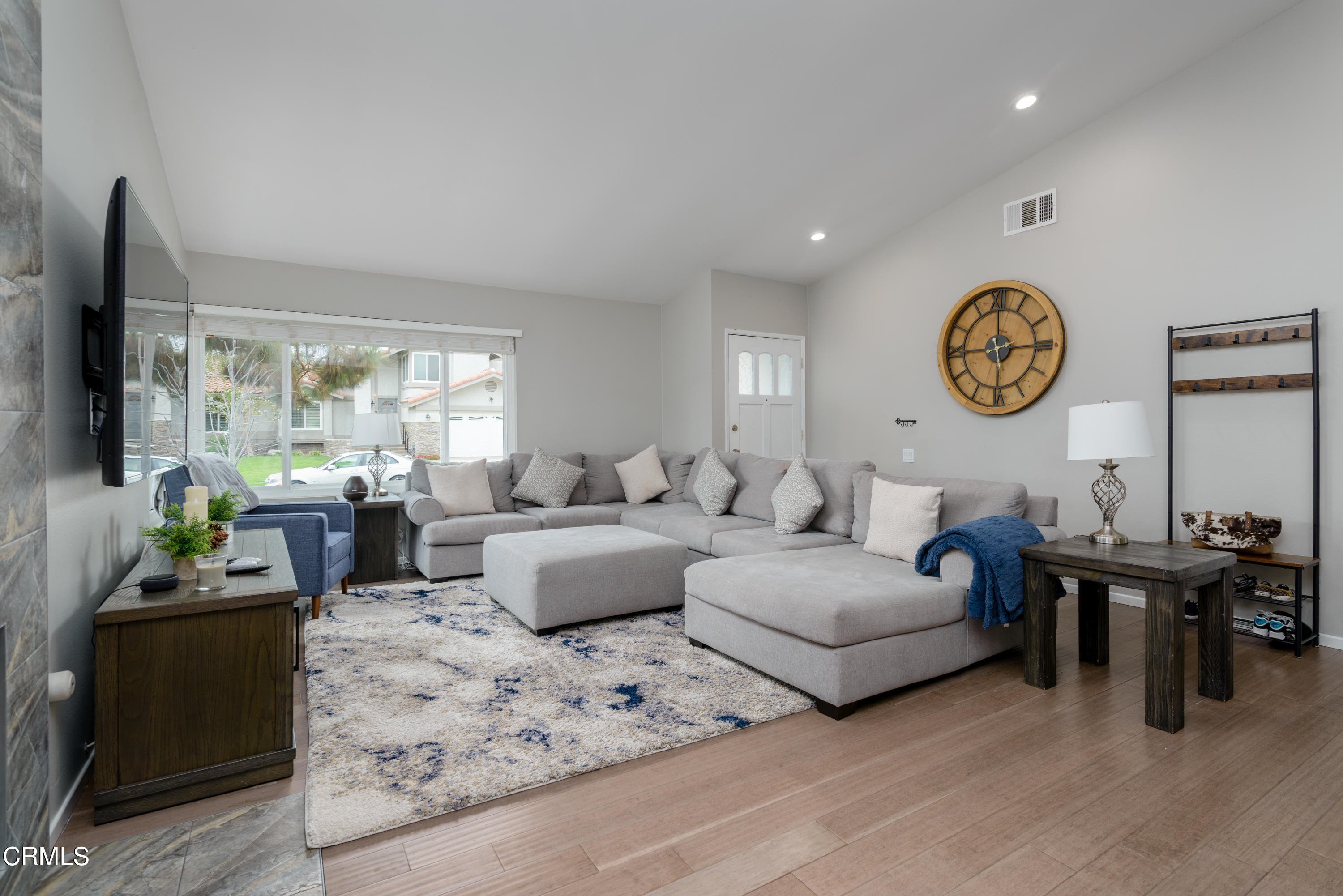 4274 Peach Slope Road Moorpark, CA 93021 - Photo 2 of 27 a living room with furniture wooden floor and windows