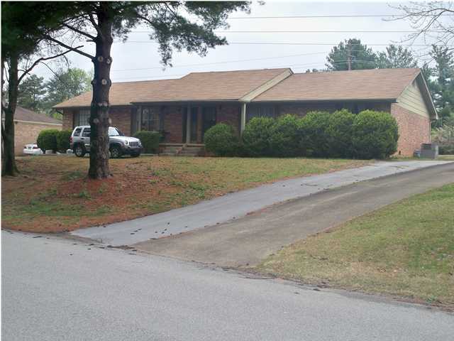 3921 Kingsbridge Road Chattanooga, TN 37416 - Photo 1 of 1 Primary Photo
