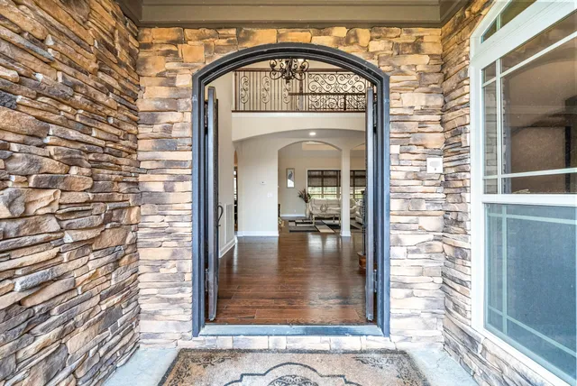 $925,000 | 531 Stonegate Drive, Clarksville, TN 37043