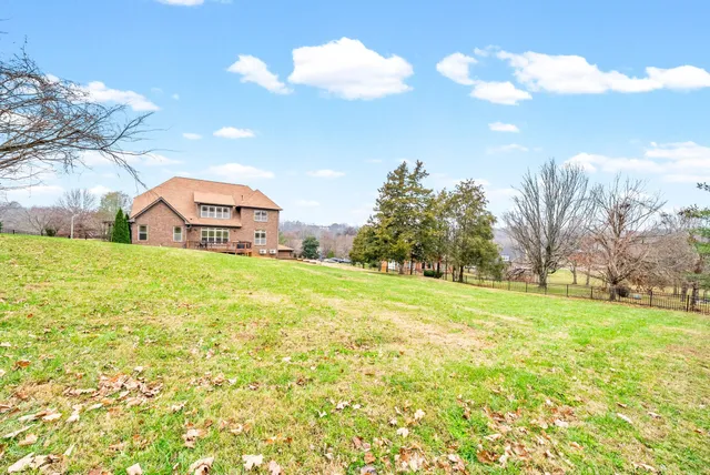 $925,000 | 531 Stonegate Drive, Clarksville, TN 37043