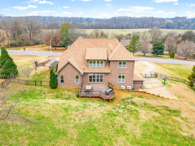 $925,000 | 531 Stonegate Drive, Clarksville, TN 37043
