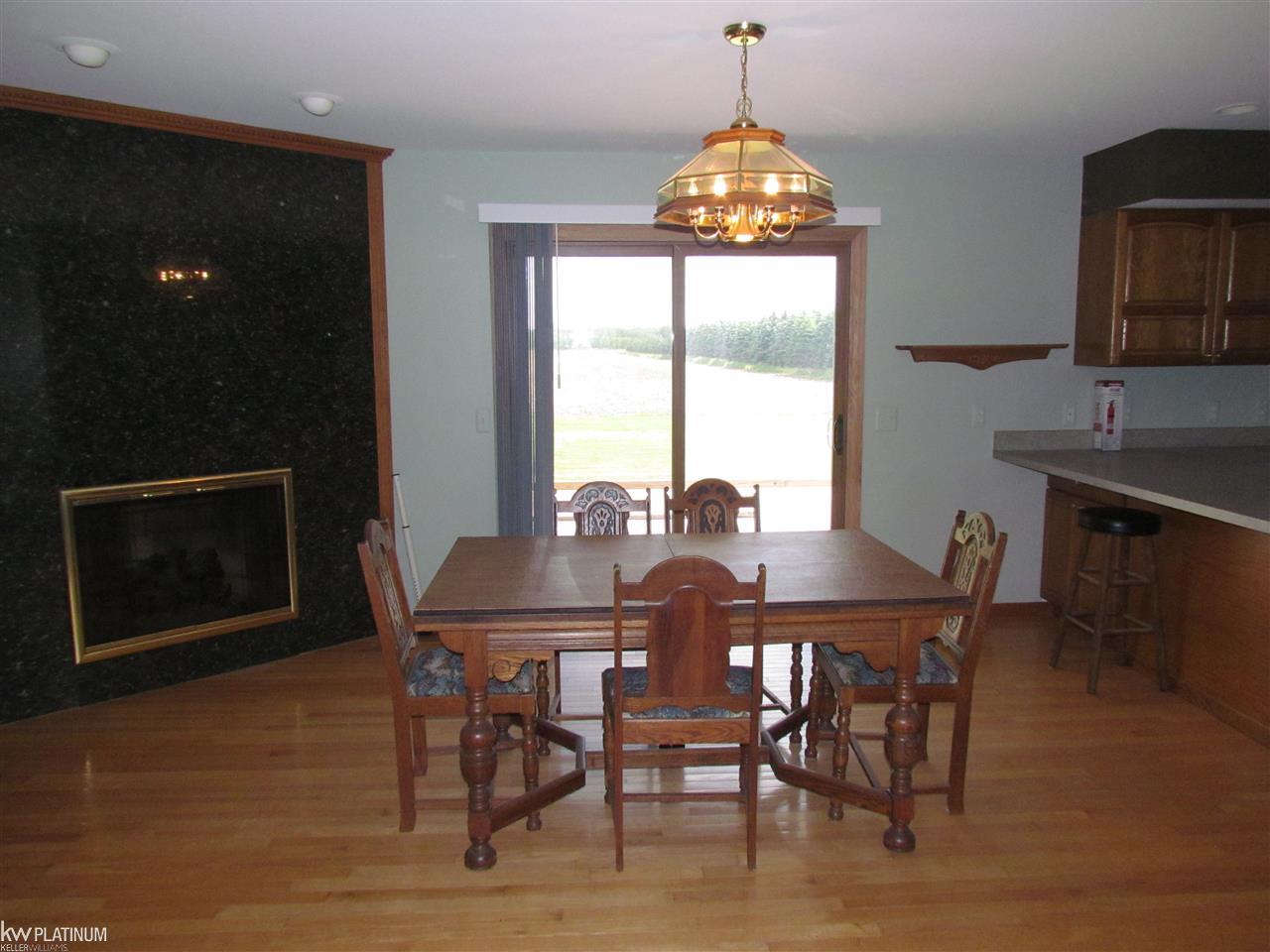 21790 Bordman Road Armada, MI 48005 - Photo 8 of 39 31350627-7.JPG