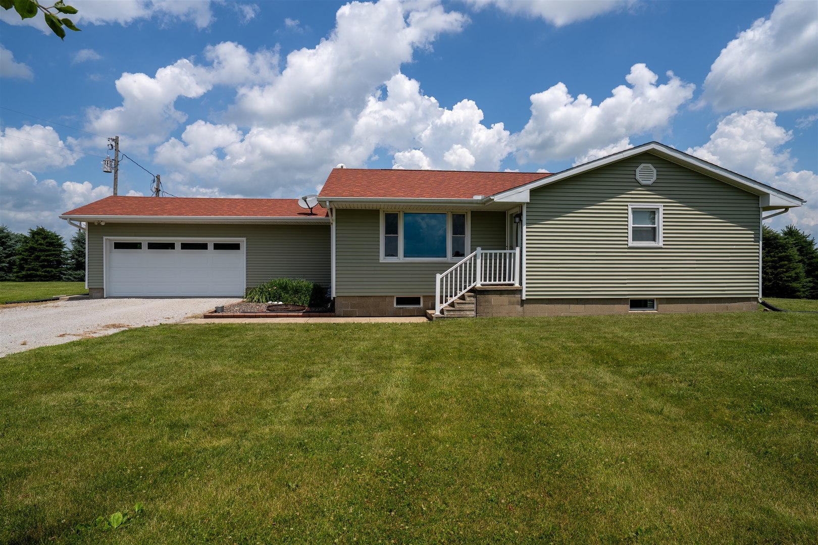 32931 East 1000 N Road Chatsworth, IL 60921 - Photo 1 of 42 a view of a house with a backyard