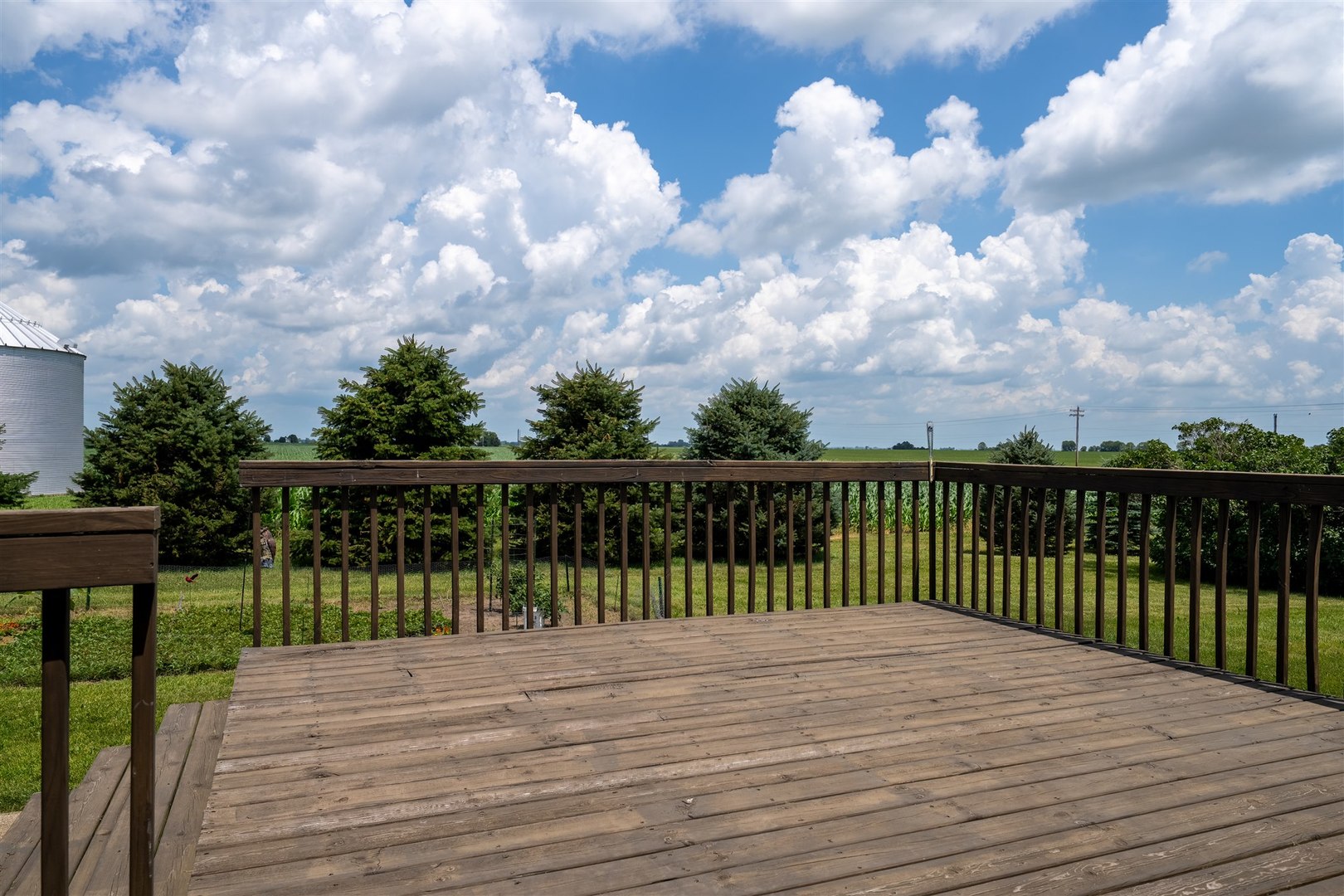 32931 East 1000 N Road Chatsworth, IL 60921 - Photo 23 of 42 a balcony with wooden floor