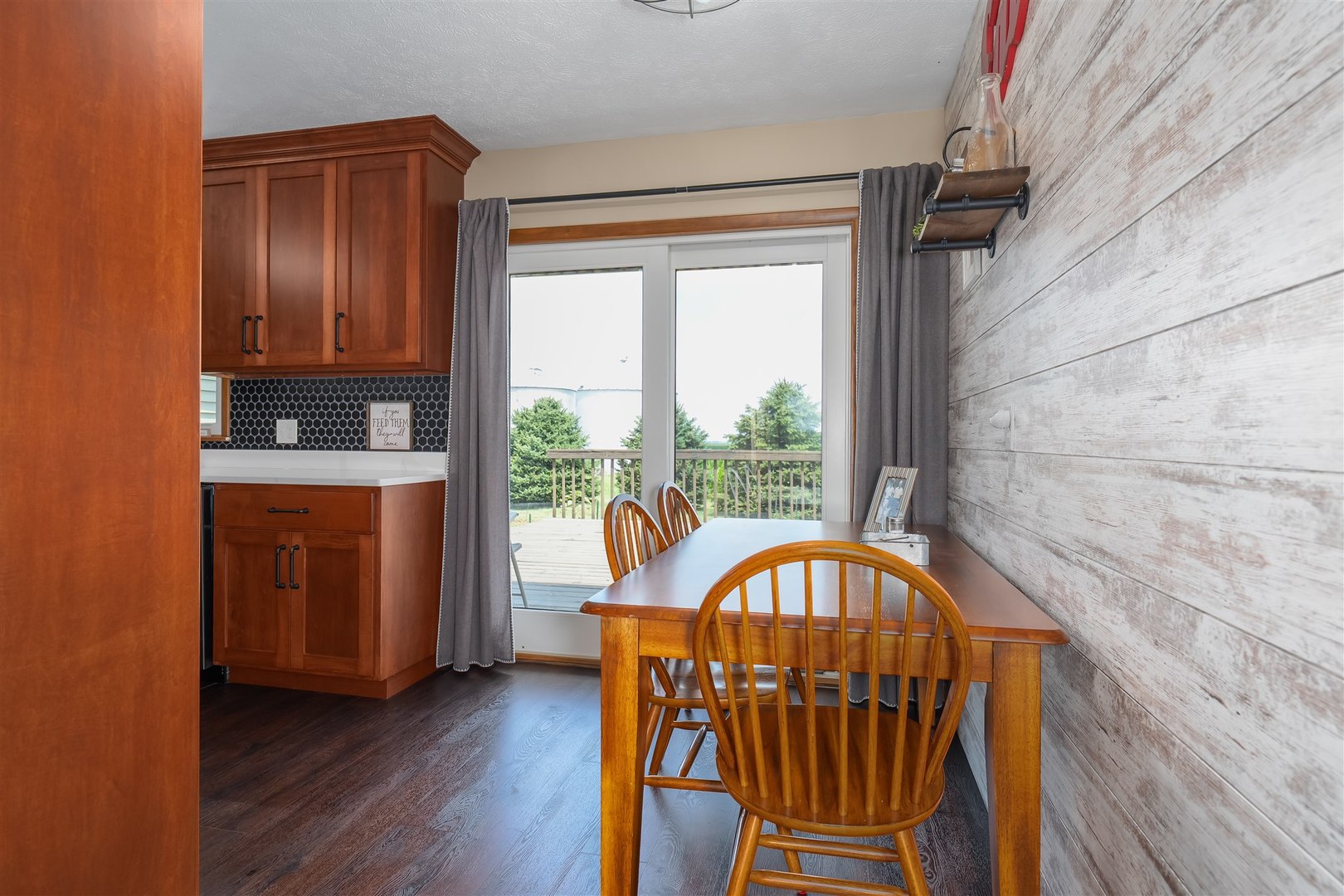 32931 East 1000 N Road Chatsworth, IL 60921 - Photo 5 of 42 a view of a interior of the house