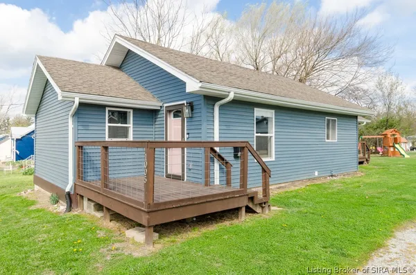 $224,000 | 1005 Bristol Street, Salem, IN 47167