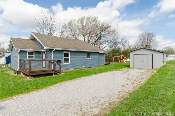 $224,000 | 1005 Bristol Street, Salem, IN 47167