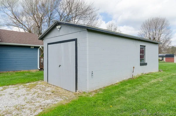 $224,000 | 1005 Bristol Street, Salem, IN 47167