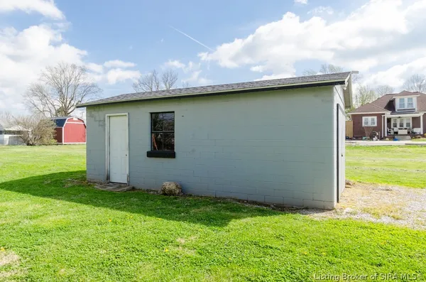 $224,000 | 1005 Bristol Street, Salem, IN 47167