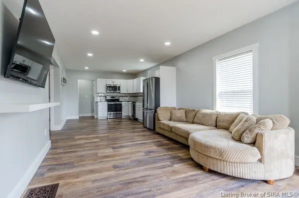 $224,000 | 1005 Bristol Street, Salem, IN 47167