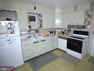 3013 Kutztown Road Reading, PA 19605 - Photo 5 of 6