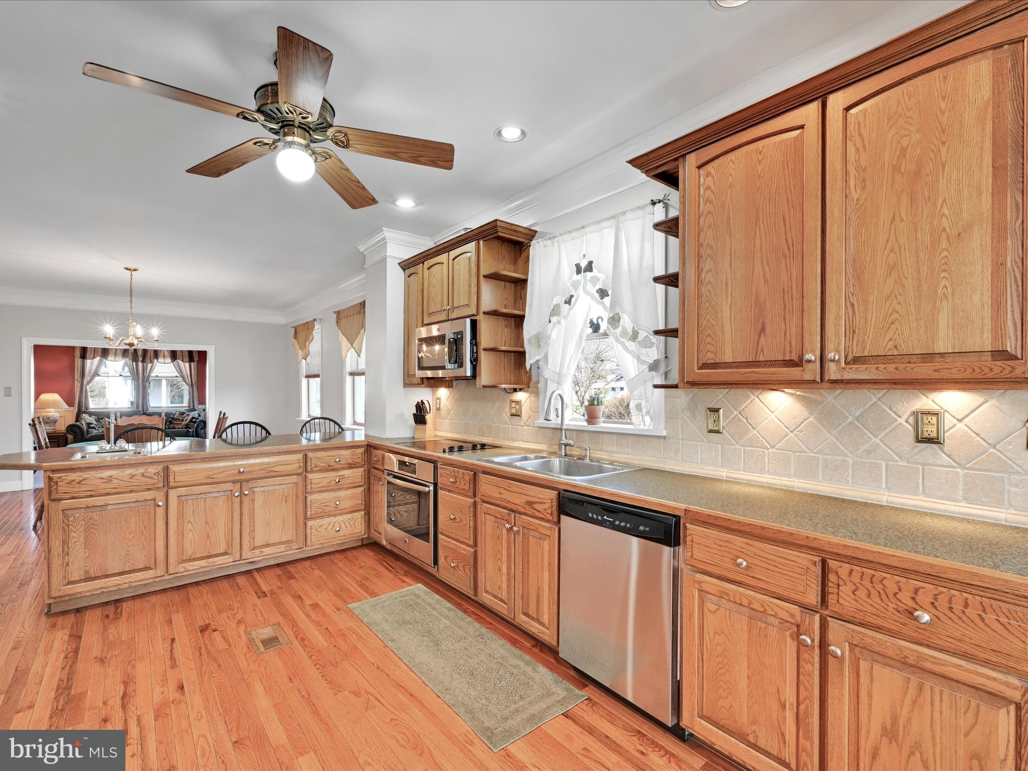 19 Beechwood Road Brookhaven, PA 19015 - Photo 11 of 48 Kitchen
