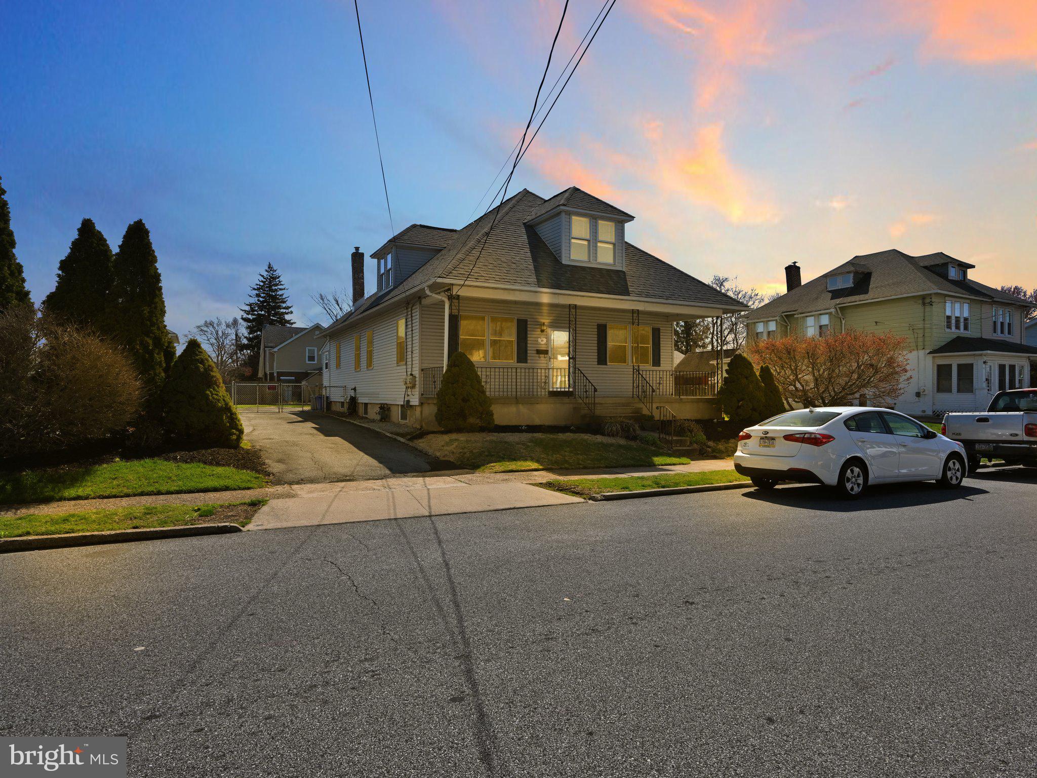 19 Beechwood Road Brookhaven, PA 19015 - Photo 2 of 48