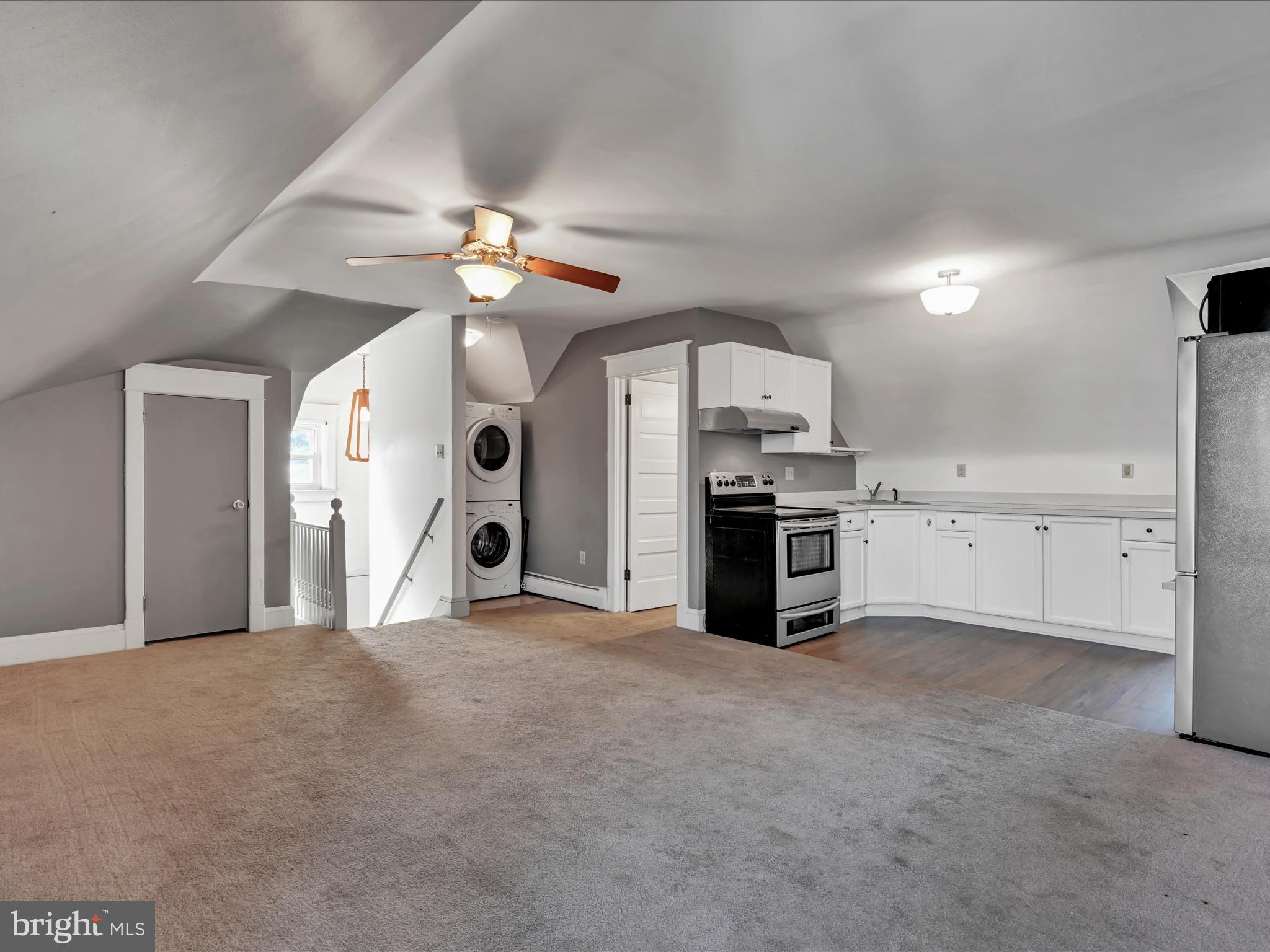 19 Beechwood Road Brookhaven, PA 19015 - Photo 27 of 48 Upstairs Living