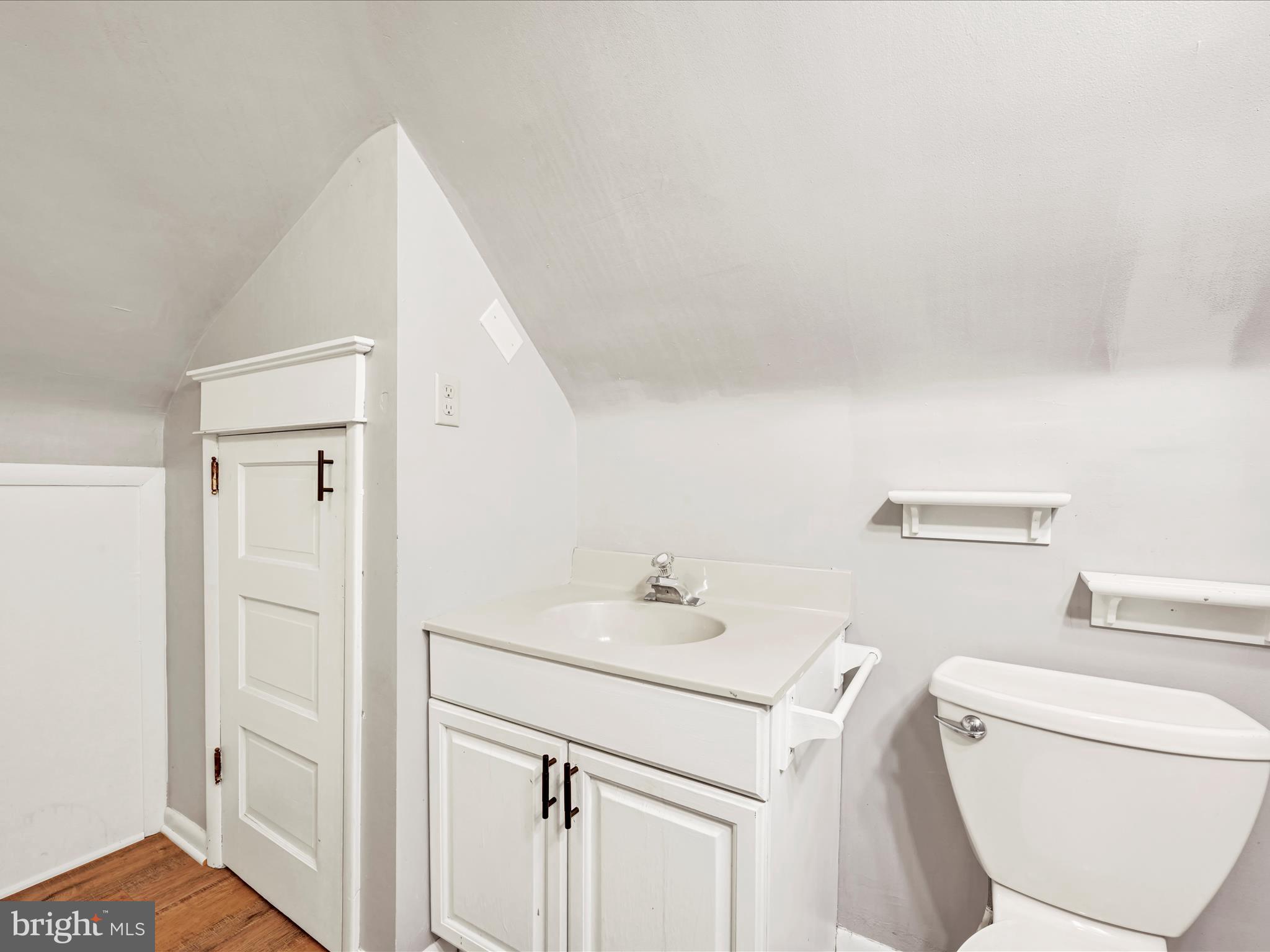 19 Beechwood Road Brookhaven, PA 19015 - Photo 32 of 48 Bathroom