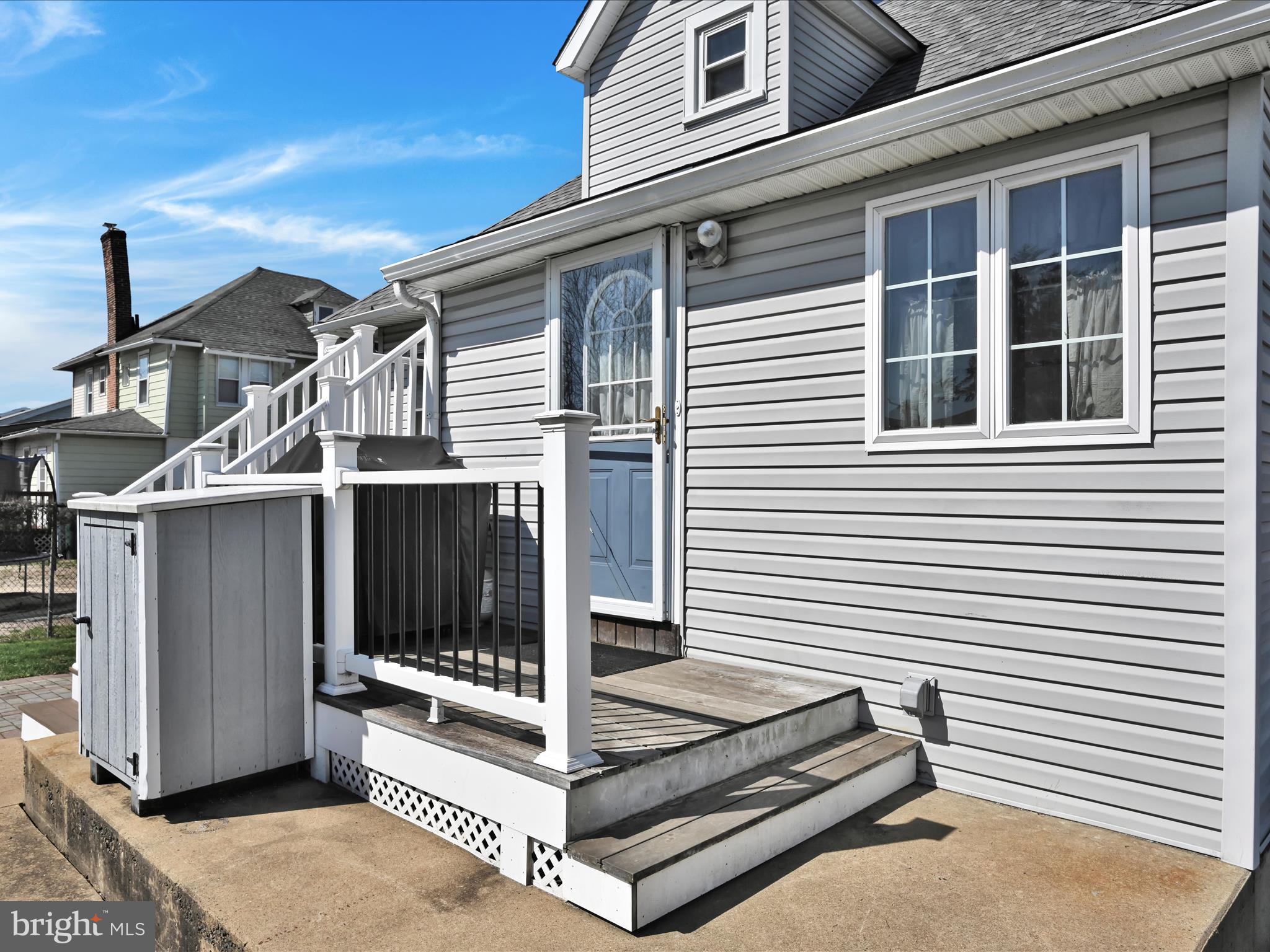 19 Beechwood Road Brookhaven, PA 19015 - Photo 41 of 48 Back Deck