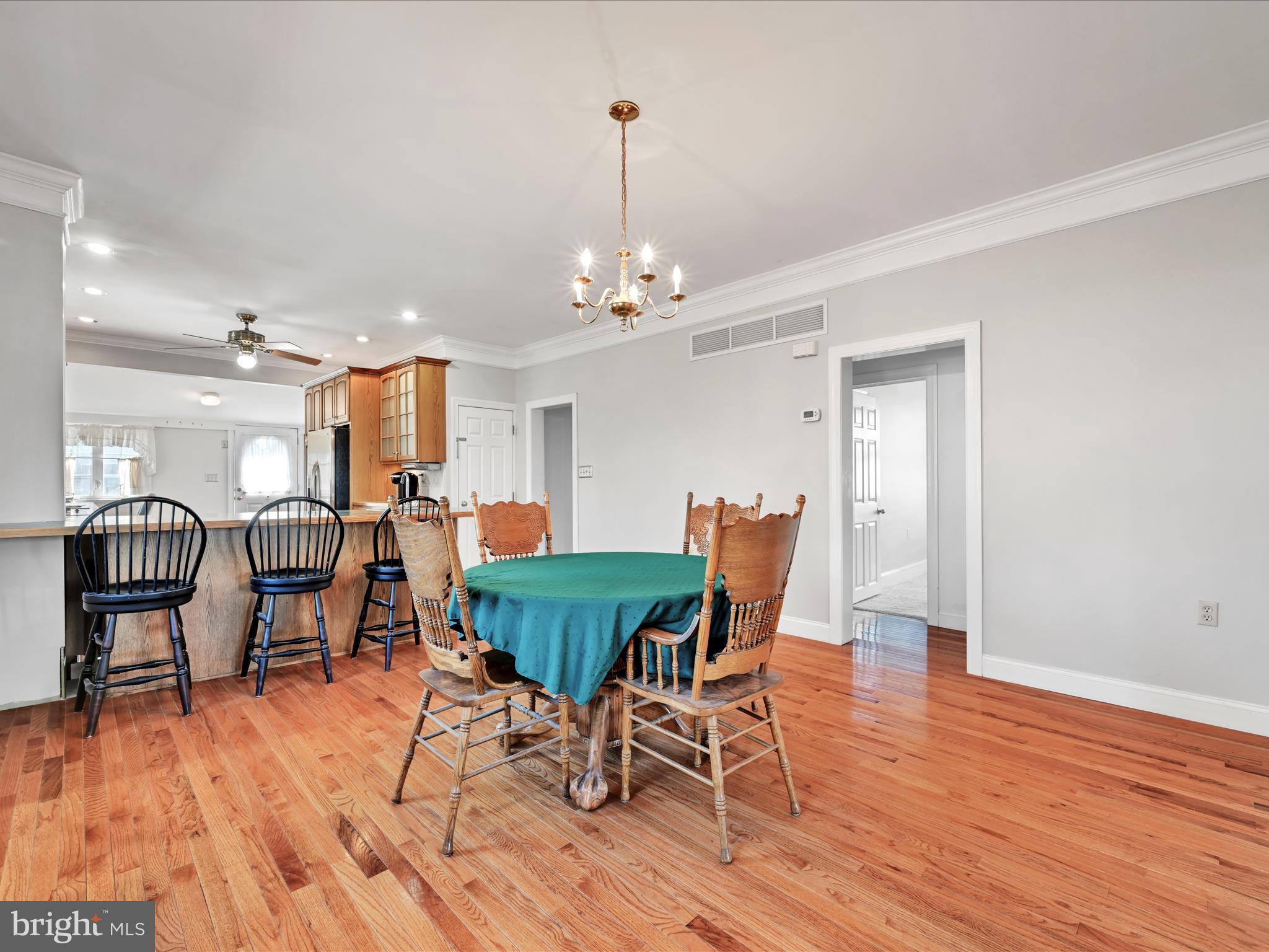 19 Beechwood Road Brookhaven, PA 19015 - Photo 9 of 48 Dining Room