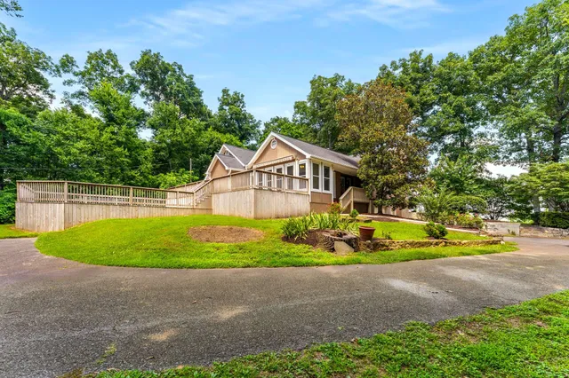 $950,000 | 8475 Mc Crory Lane, Nashville, TN 37221