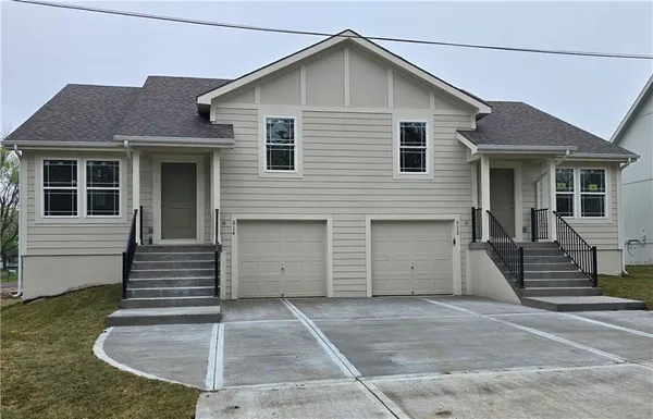 $598,000 | 512-514 West Lawrence Street, Spring Hill, KS 66083