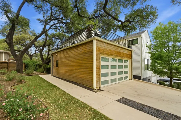$849,900 | 3115 Clawson Road, Unit 201, Austin, TX 78704
