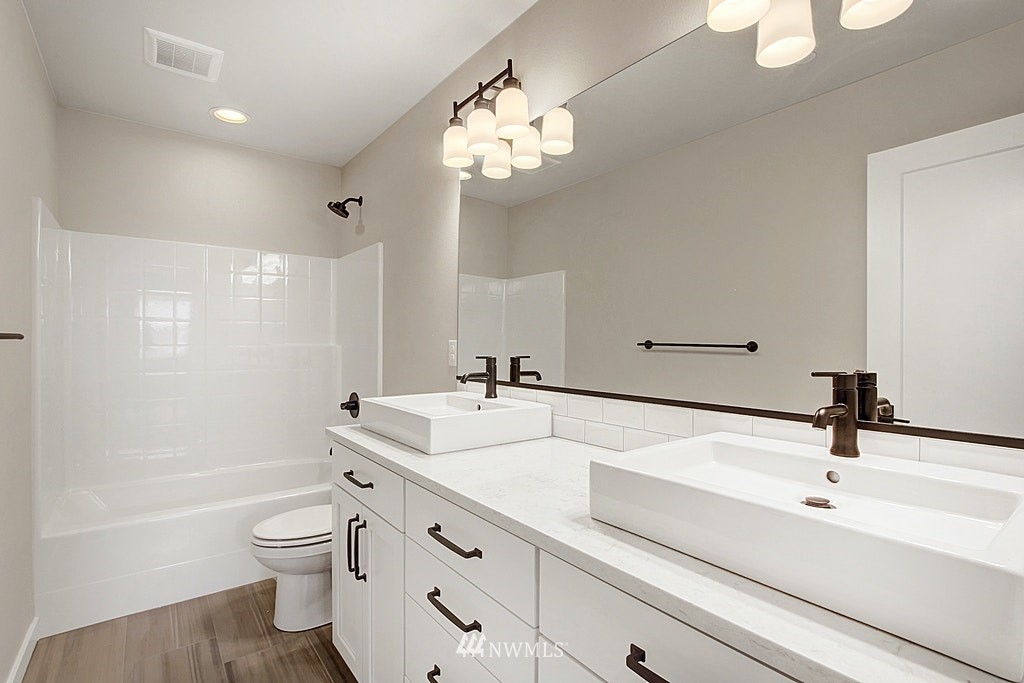 21507 Meridian Drive Southeast Bothell, WA 98021 - Photo 18 of 21