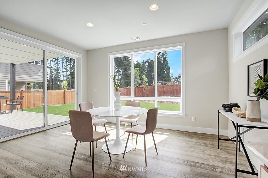 21507 Meridian Drive Southeast Bothell, WA 98021 - Photo 8 of 21