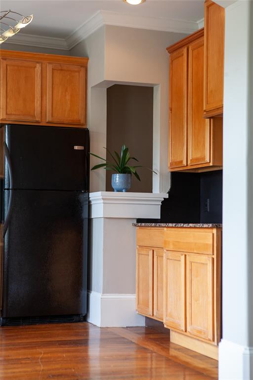 5347 Lewis Street, Unit 5345 Dallas, TX 75206 - Photo 14 of 37 Thsi darling nook in the kitchen overlooks the entry stairs.