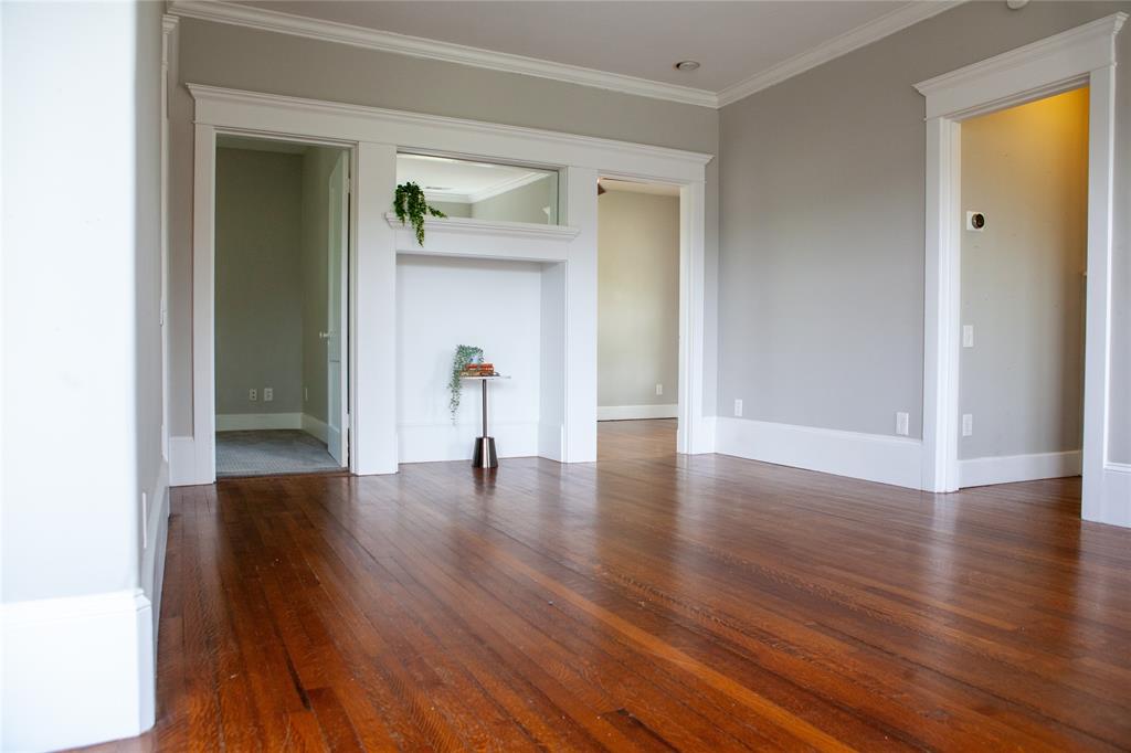5347 Lewis Street, Unit 5345 Dallas, TX 75206 - Photo 9 of 37 a view of empty room with wooden floor