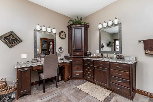 $725,000 | 2968 South Curtiss Road, Stockton, IL 61085