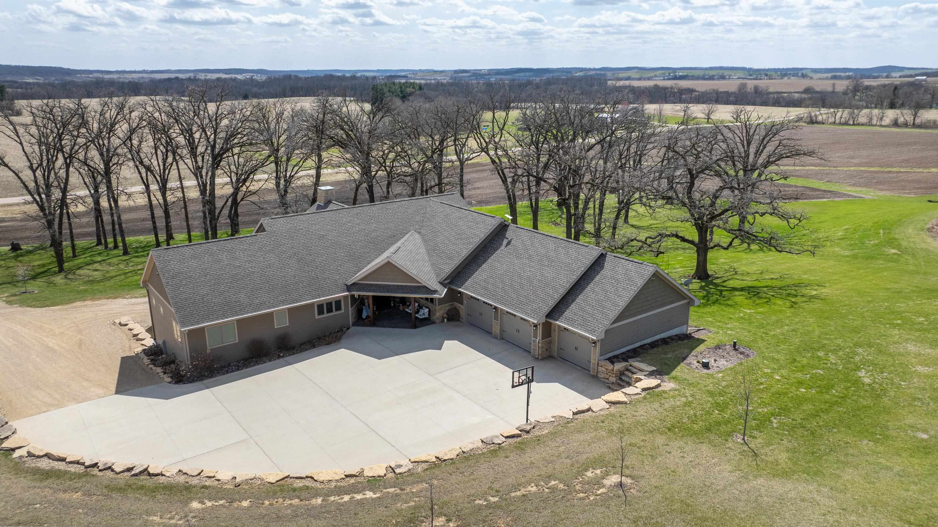 2968 South Curtiss Road Stockton, IL 61085 - Photo 2 of 29