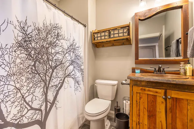 $725,000 | 2968 South Curtiss Road, Stockton, IL 61085